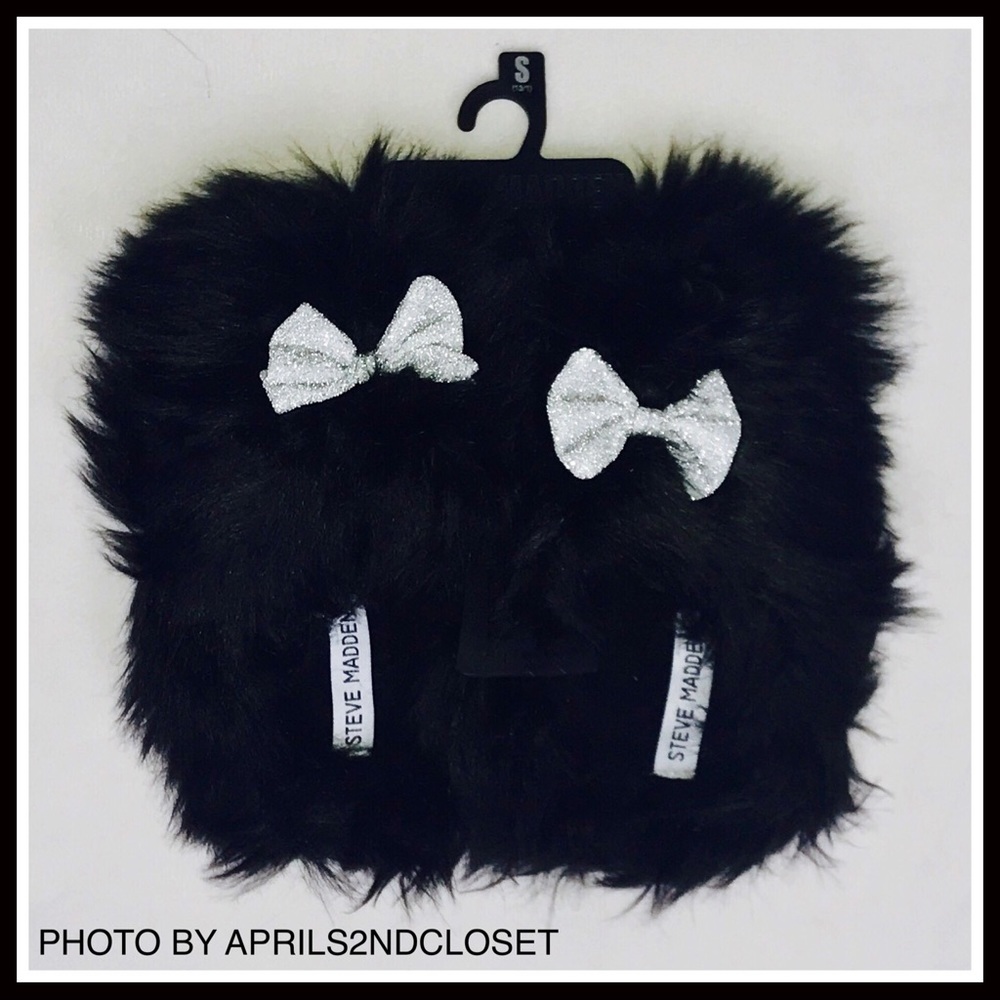 STEVE MADDEN COZY PLUSH BLACK WINTER SLIPPERS FAUX FUR METALLIC SILVER BOWS - Picture 4 of 7